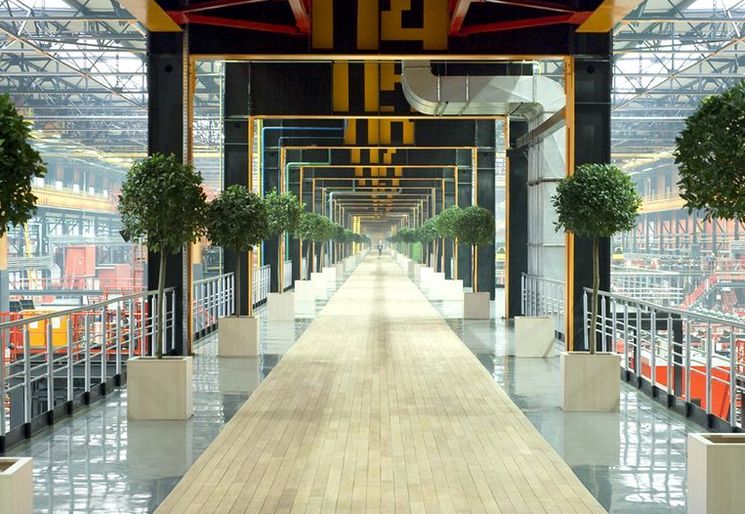 Внутри Челябинского трубопрокатного завода