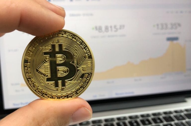 Вывод Bitcoin (BTC) на наличные деньги в польских злотых (PLN)