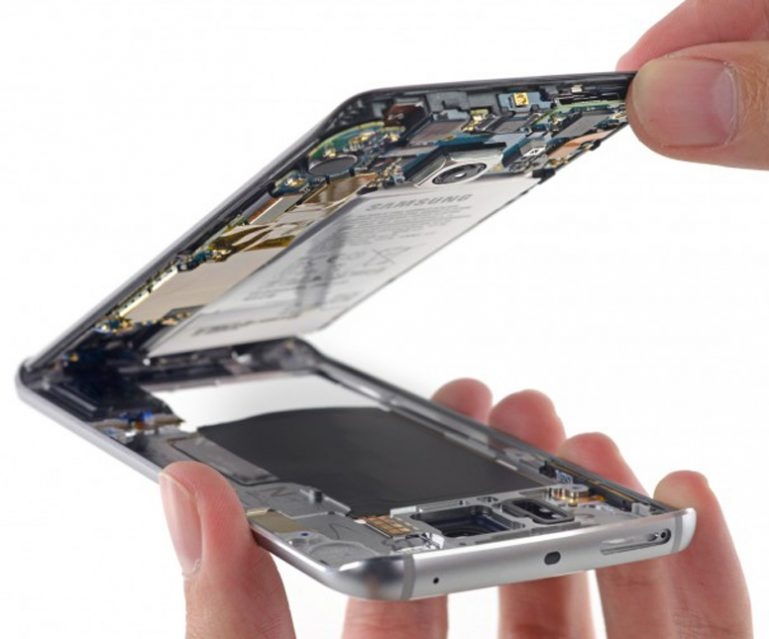 Уронили телефон? Замена дисплейного модуля Самсунг в Санкт-Петербурге Уронили телефон? Замена дисплейного модуля Самсунг в Санкт-Петербурге
