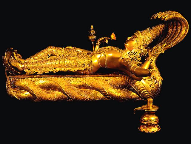 Золотая статуя Вишу