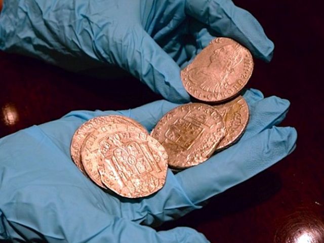 Монеты с испанского судна Нуэстра Сеньора де лас Мерседес