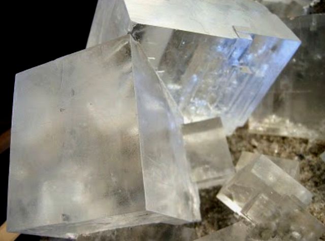 Кристаллы каменной соли