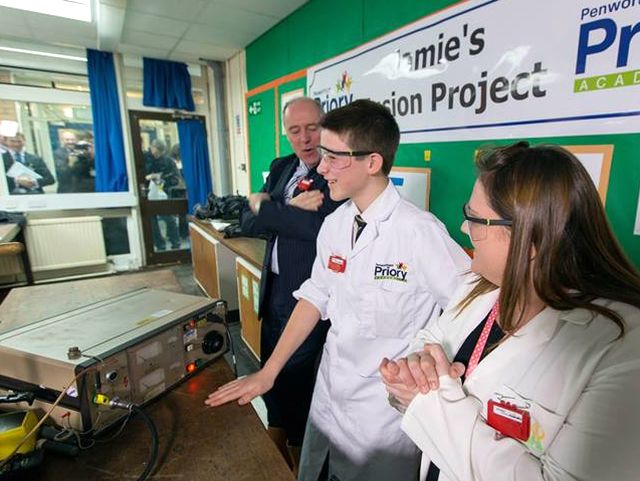 Джейми в окружении своих наставников