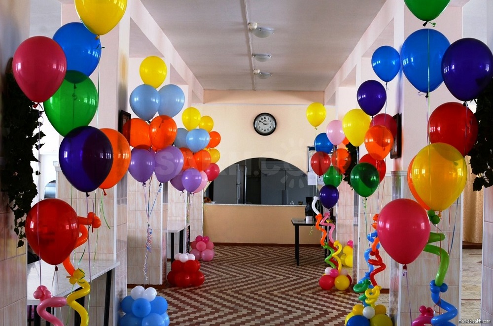 Ищите где купить шары под потолок с доставкой в Москве?