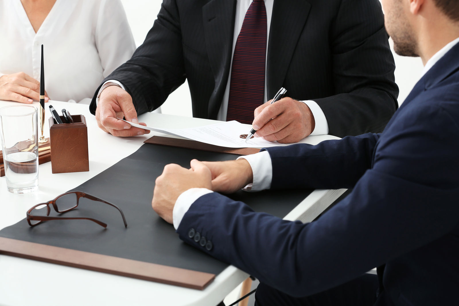 Тендерное сопровождение: важный этап для успешного участия в государственных и коммерческих закупках Тендерное сопровождение: важный этап для успешного участия в государственных и коммерческих закупках