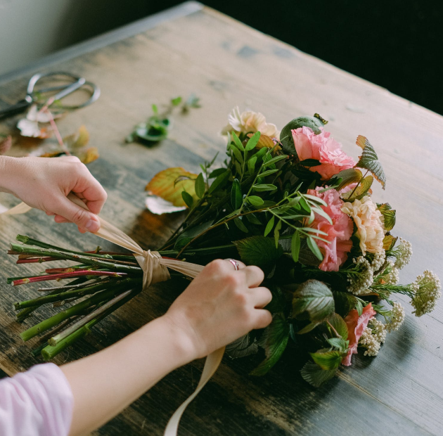 Почему цветы нужно дарить не только на 8 марта? Почему цветы нужно дарить не только на 8 марта?